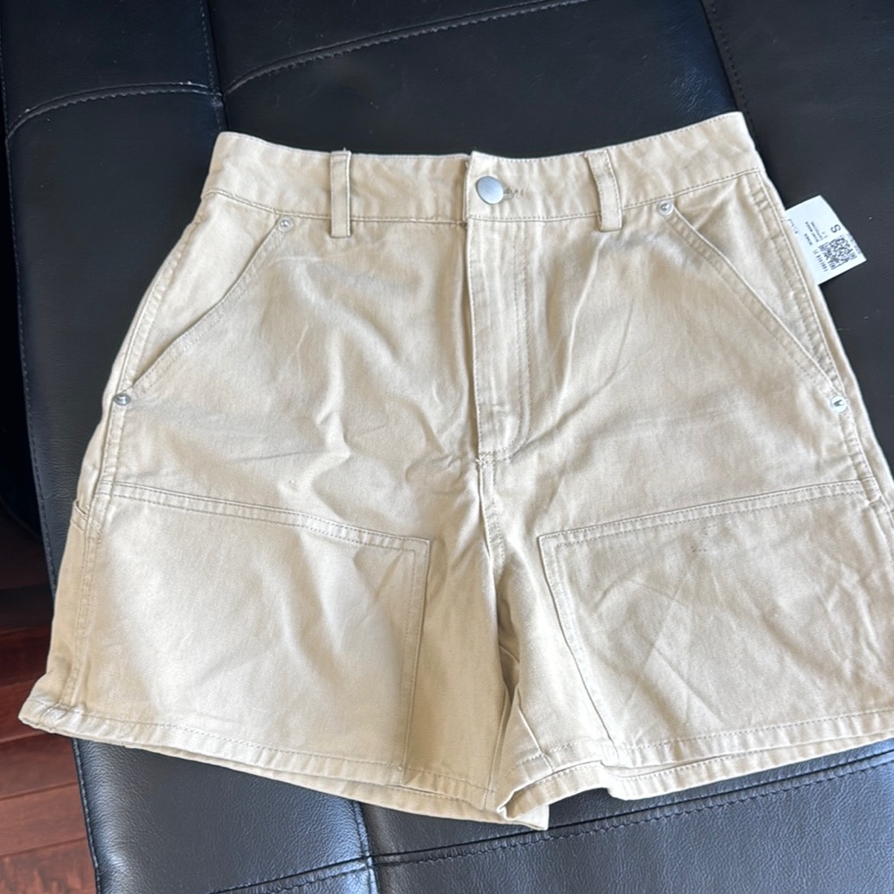 Forever 21 Women's Tan Shorts NWT